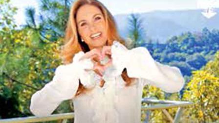 Lucero estuvo presente a través de enlaces en distintas ocasiones y charló con muchos niños y jóvenes del Teletón.