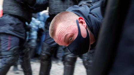 Casi 4 mil detenidos en Rusia durante nuevas protestas opositoras contra Putin