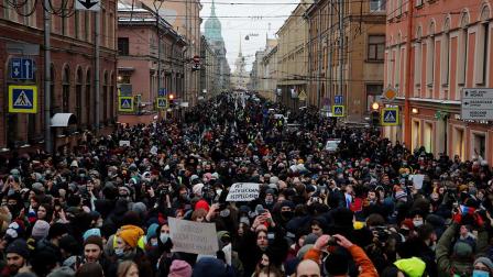Casi 4 mil detenidos en Rusia durante nuevas protestas opositoras contra Putin