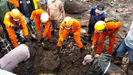 Al menos 113 muertos en Indonesia y Timor Oriental por lluvias