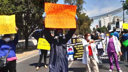 Con marcha y bloqueo en Tlalpan médicos privados exigen ser vacunados