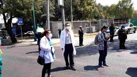 Con marcha y bloqueo en Tlalpan médicos privados exigen ser vacunados
