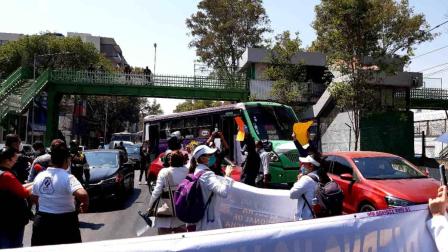 Con marcha y bloqueo en Tlalpan médicos privados exigen ser vacunados