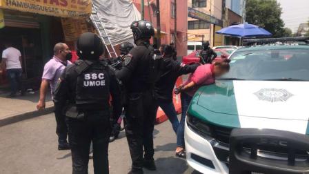 Detienen en flagrancia a dos presuntos extorsionadores en la Morelos