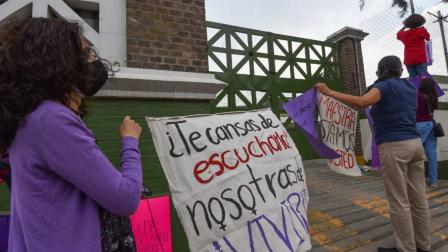 ‘Maestra: gracias a pesar de las circunstancias está de pie’