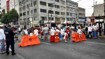 Artesanos piden nuevos espacios en Centro Histórico, donde están no hay ventas