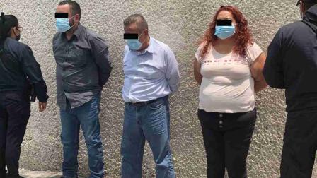 Las tres personas fueron ingresadas también a la FGJ donde serán presentados ante el Ministerio público. 