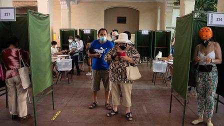 Más de 15 millones de chilenos están llamado a votar este domingo. Foto: AFP