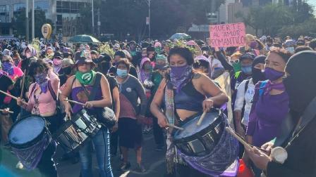 Por Lidia, Ariadna y las que faltan; las imágenes de la marcha del 25N ...