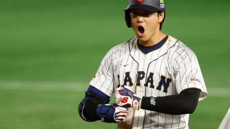 Shohei Ohtani celebrando