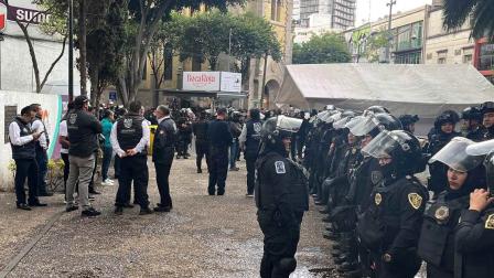 Retiro de cerco en Plaza Giordano.