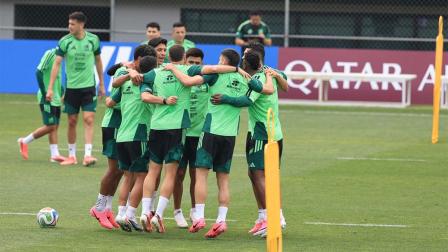 Hubo un buen ambiente en el entrenamiento de la Selección Mexicana