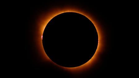 The moon completely covers the sun during a total solar eclipse as seen from Arija, Spain, August 12, 2026. REUTERS/Borja Suarez