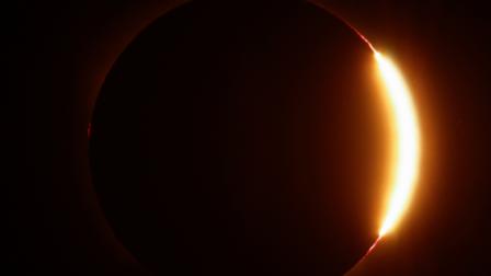 The "diamond ring" effect appears as the moon moves across the sun during a total solar eclipse as seen from Arija, Spain, August 12, 2026. REUTERS/Borja Suarez