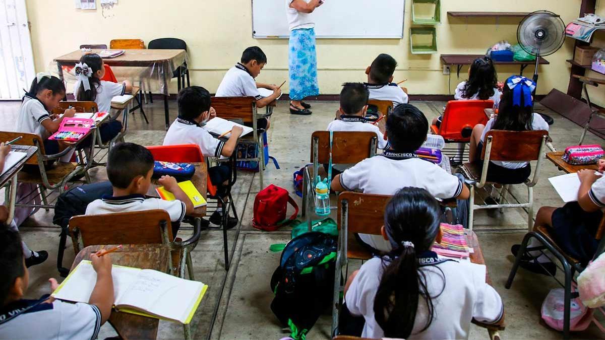 <![CDATA[Necesario dar opciones a familias ante eventual fin de ciclo escolar adelantado: Sesma]]>