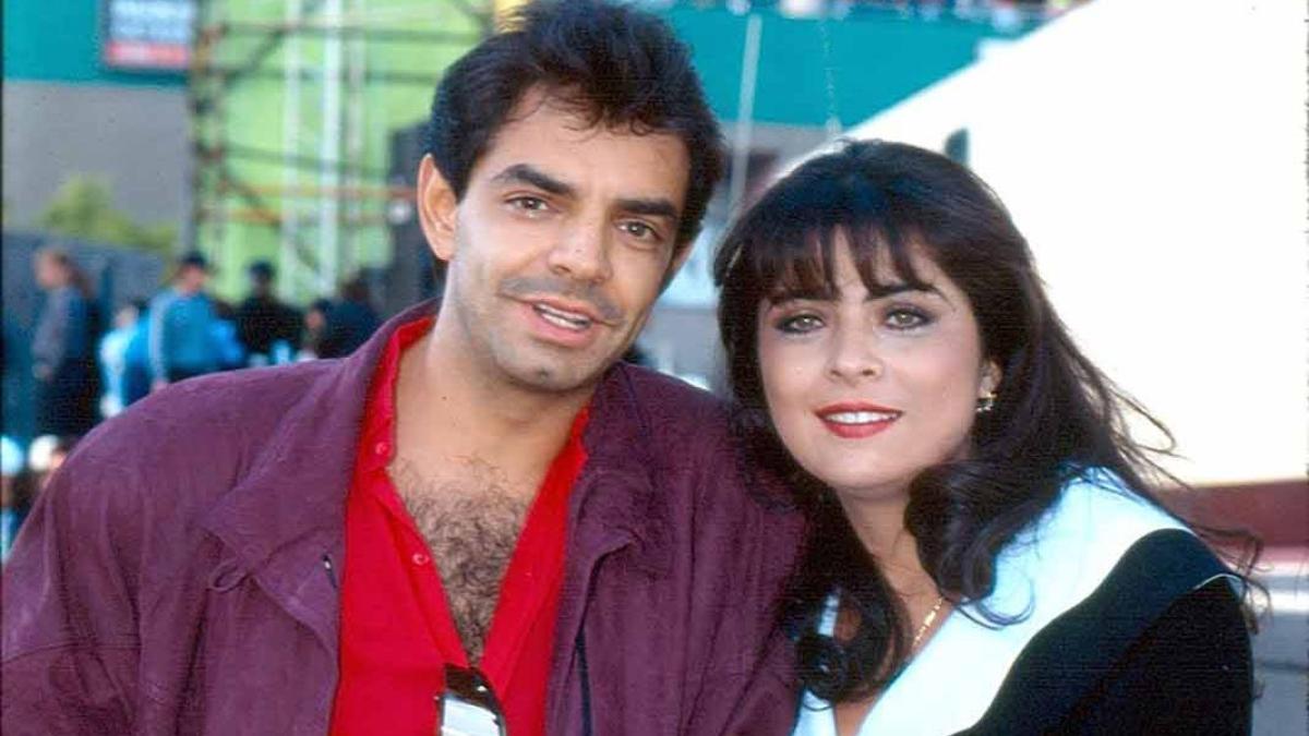 <![CDATA[“¡Me viene valiendo toneladas...!”: Victoria Ruffo arremete contra Eugenio Derbez y lo compara con José Eduardo]]>