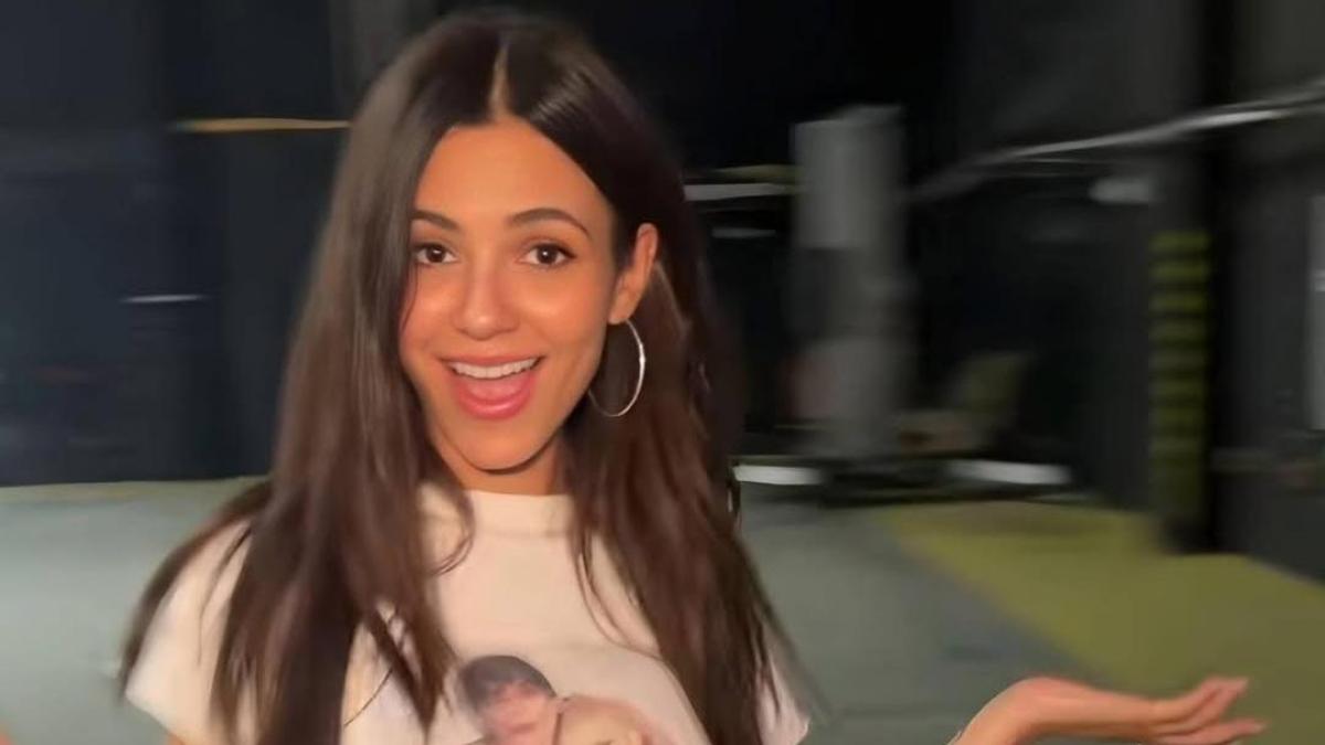 <![CDATA[Victoria Justice visita el set de Victorious 16 años después y desata rumores de regreso]]>