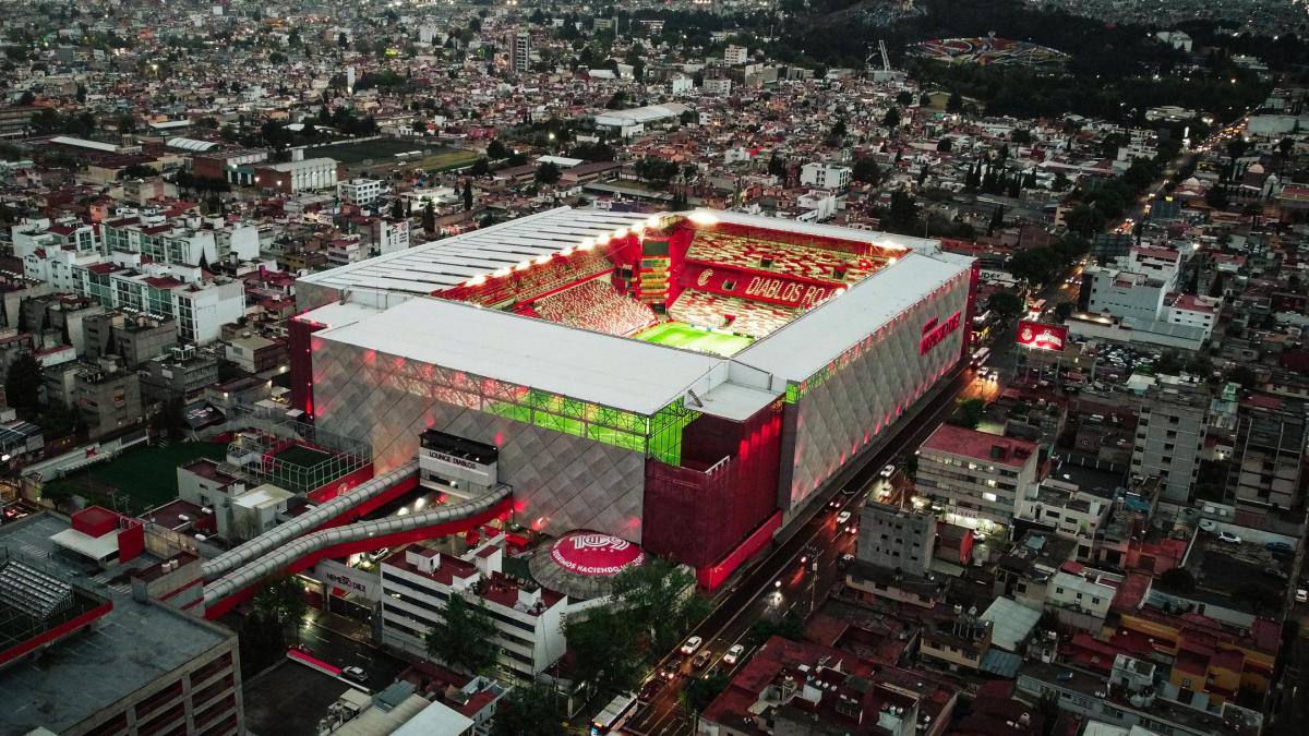 <![CDATA[Canelo Angulo tunde al Estadio Banorte: 