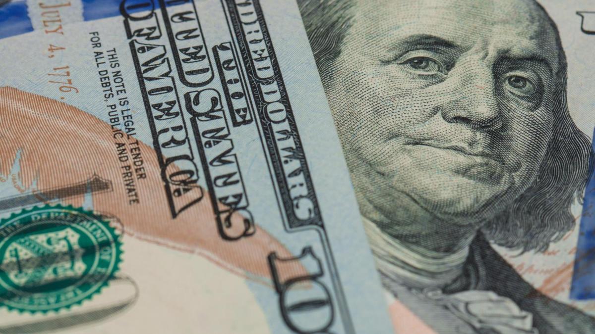 &iexcl;Peso avanza por segundo d&iacute;a! Precio del d&oacute;lar hoy 1 de abril de 2026