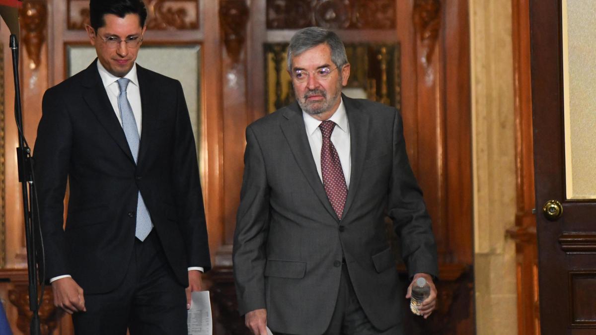 <![CDATA[Juan Ramón de la Fuente deja la SRE]]>