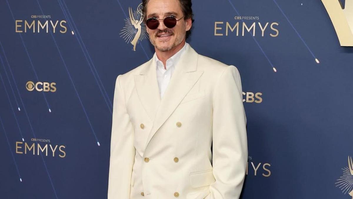 <![CDATA[¿Quién viste a Pedro Pascal? La estilista que define su elegante estilo]]>