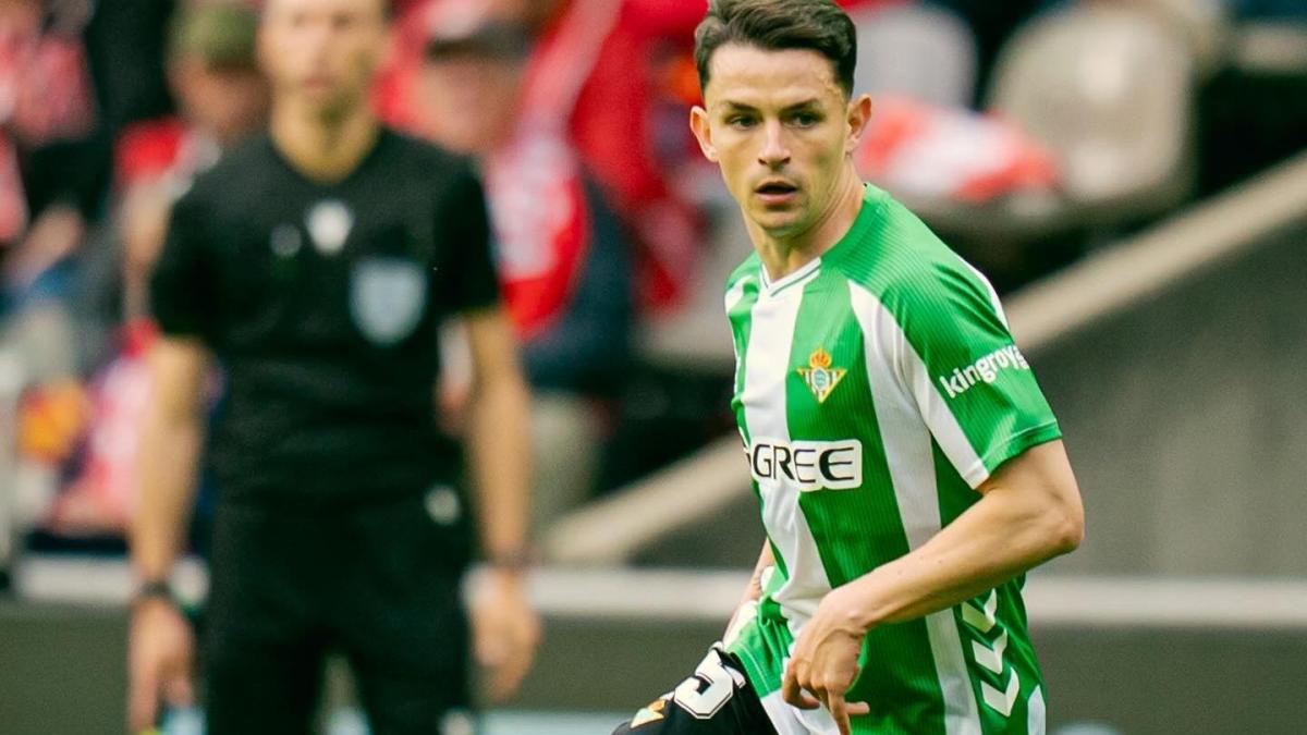 <![CDATA[Álvaro Fidalgo borrado en el empate del Betis y enciende alarmas en Selección Mexicana]]>