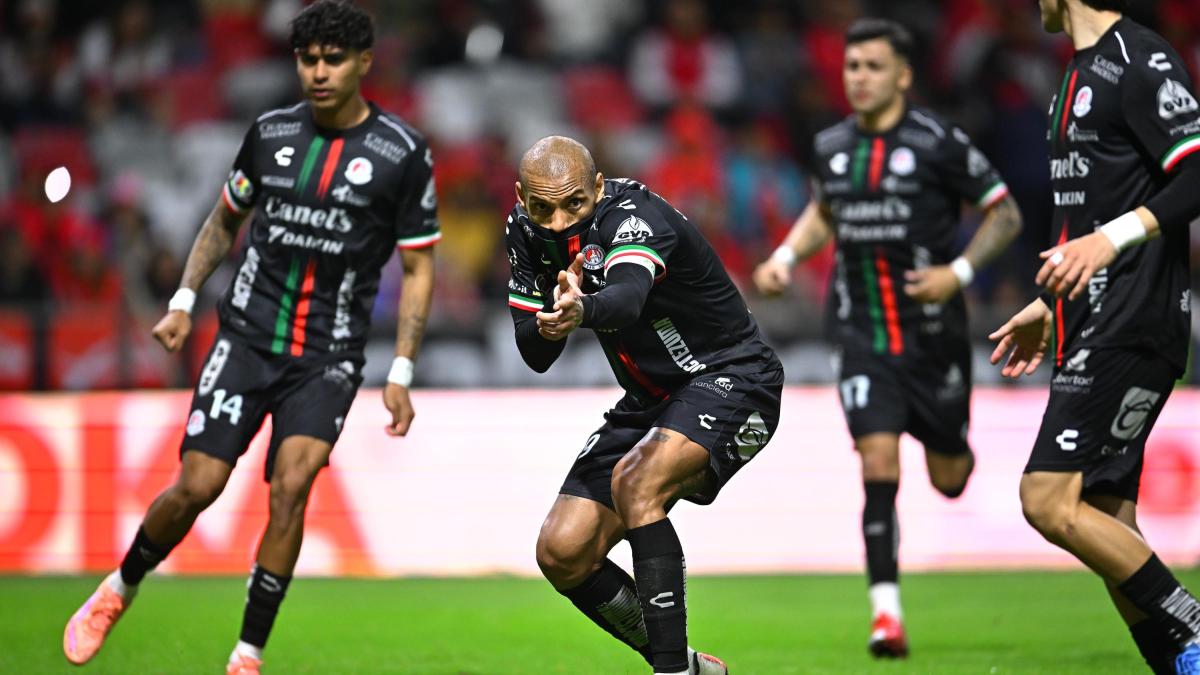 <![CDATA[Polémica arbitral arrebata triunfo a Toluca y da liderato de goleo a Joao Pedro]]>