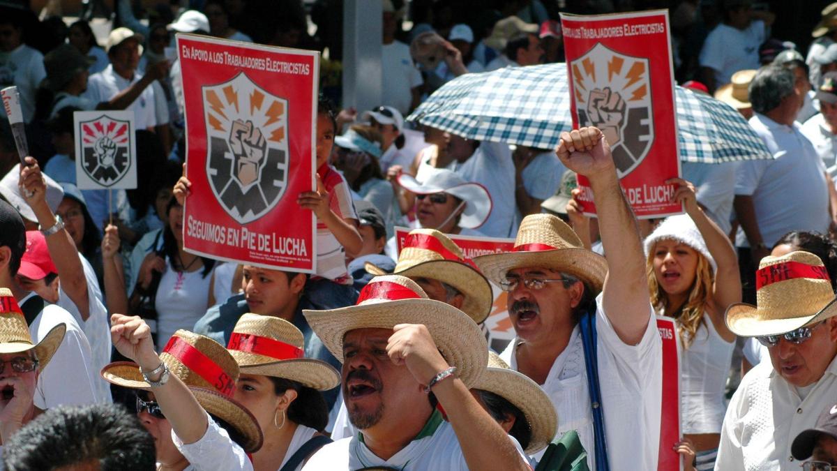 <![CDATA[Extrabajadores de Banobras, LyFC e Indep promueven amparos contra reforma a ‘Pensiones Doradas’]]>