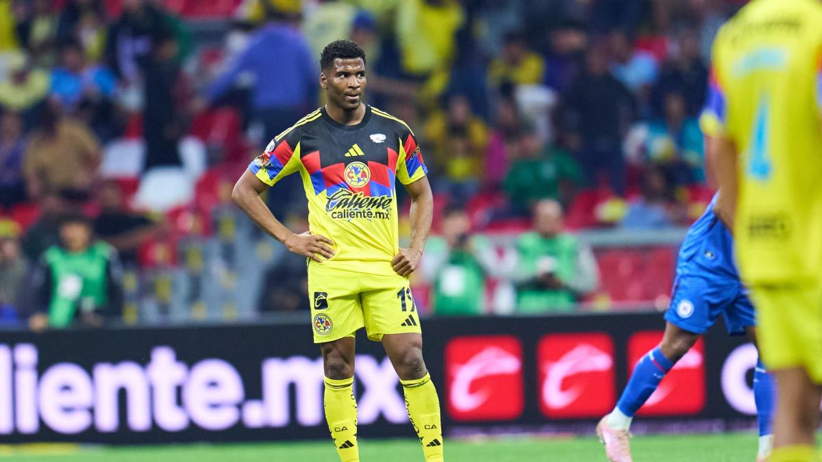 <![CDATA[VIDEO: Pantera Zúñiga hace un 'Kalusha' en Liga MX y se burlan EN VIVO de él]]>