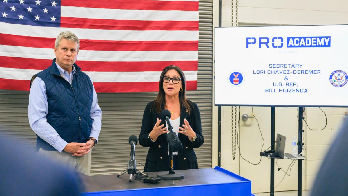 <![CDATA[Lori Chavez-DeRemer dejará su cargo como secretaria de Trabajo de EU]]>