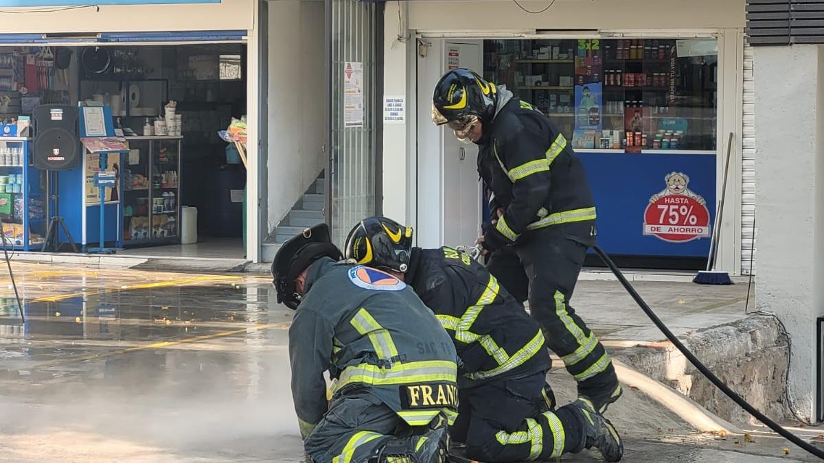 <![CDATA[Conductor escapa tras provocar fuga de gas en Álvaro Obregón]]>