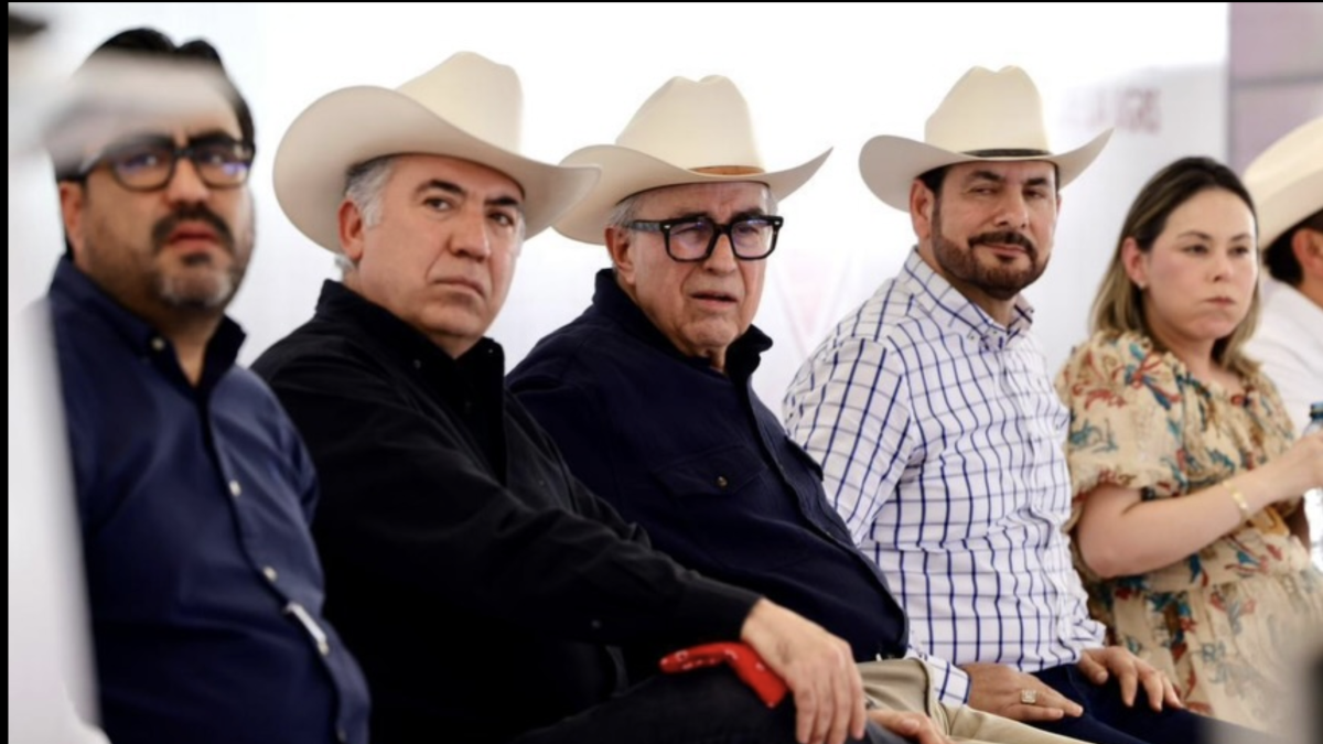 <![CDATA[Inzunza cobrará dieta íntegra pese a ausencias en el Senado]]>