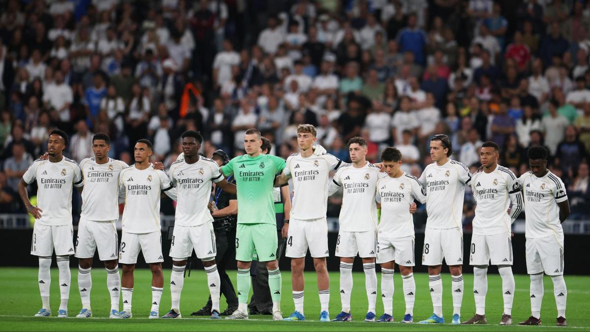 <![CDATA[El Chelsea de Xabi Alonso ya puso la mira en arrancarle al Real Madrid a una de sus estrellas]]>