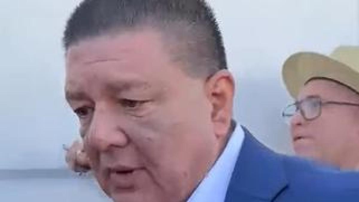 <![CDATA[César Jáuregui, exfiscal de Chihuahua, comparece ante la FGR en Juárez]]>