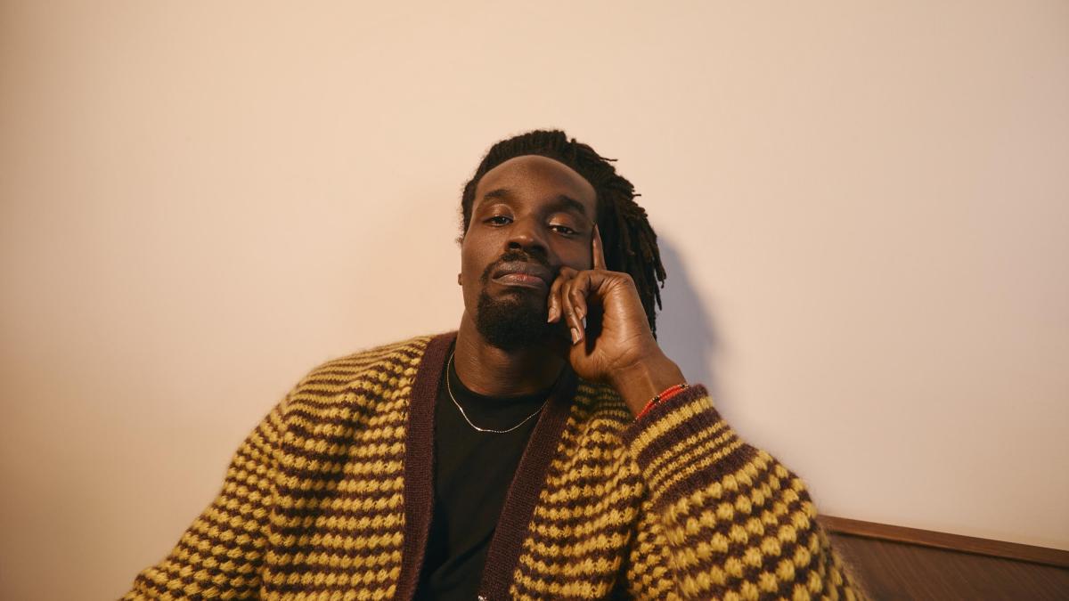 Dahi lanza su álbum debut 'Black Boy (Alternative)'