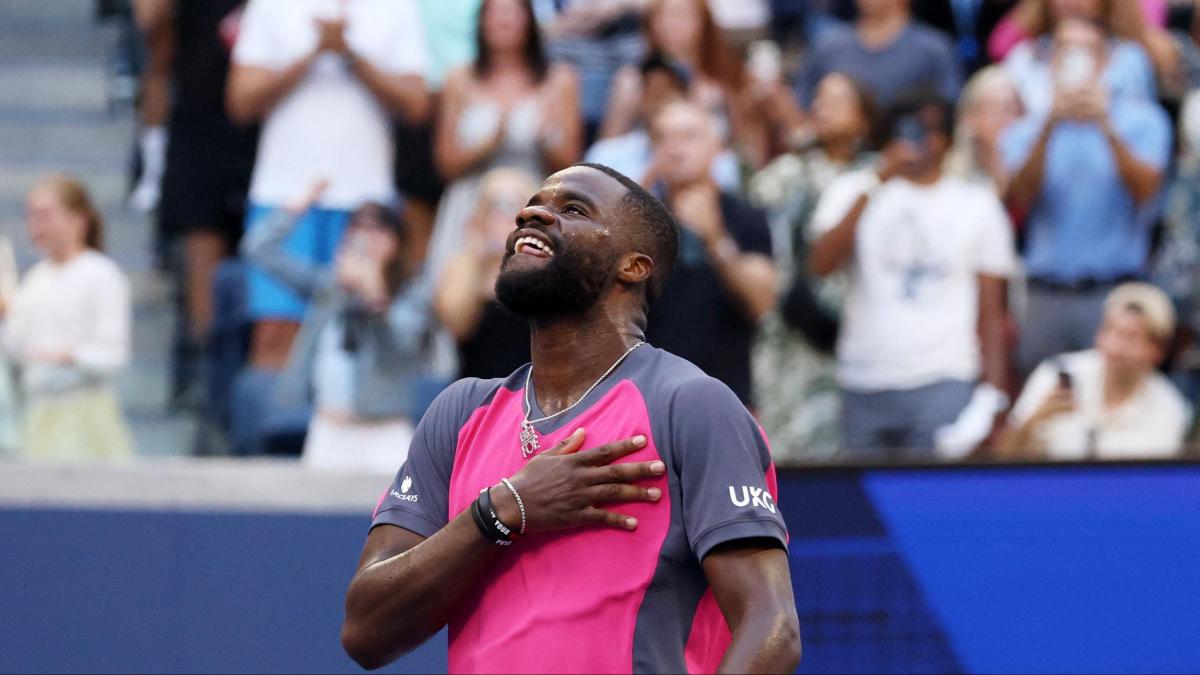 <![CDATA[Frances Tiafoe se instala en Cuartos del US Open tras eliminar a Daniil Medvedev]]>