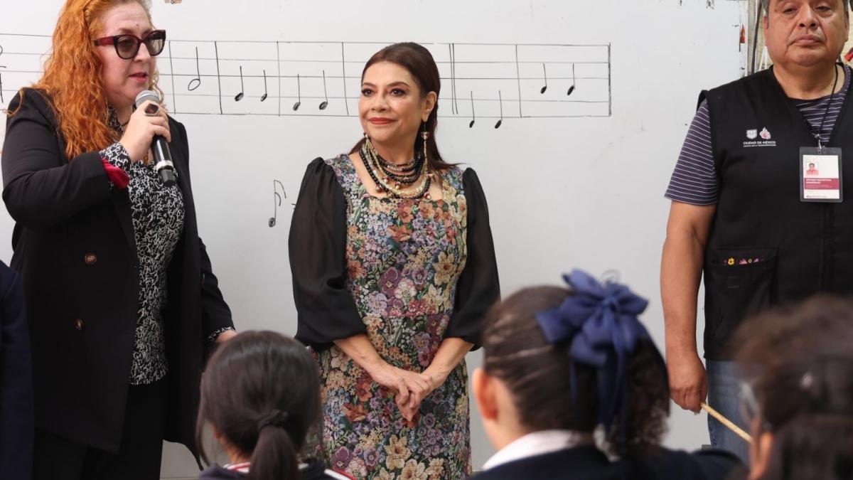 Mexico City expands school investment with new works at a primary school