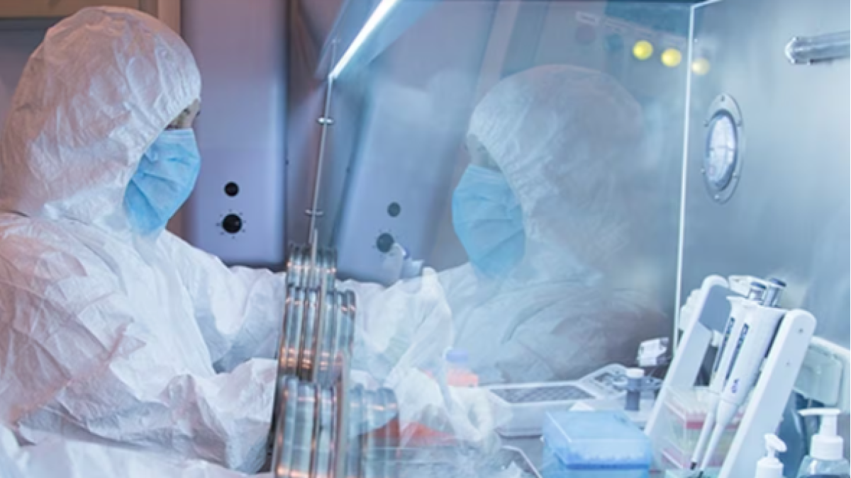 OMS espera un “diagnóstico confirmado” tras la muerte de una técnica de laboratorio en Rusia