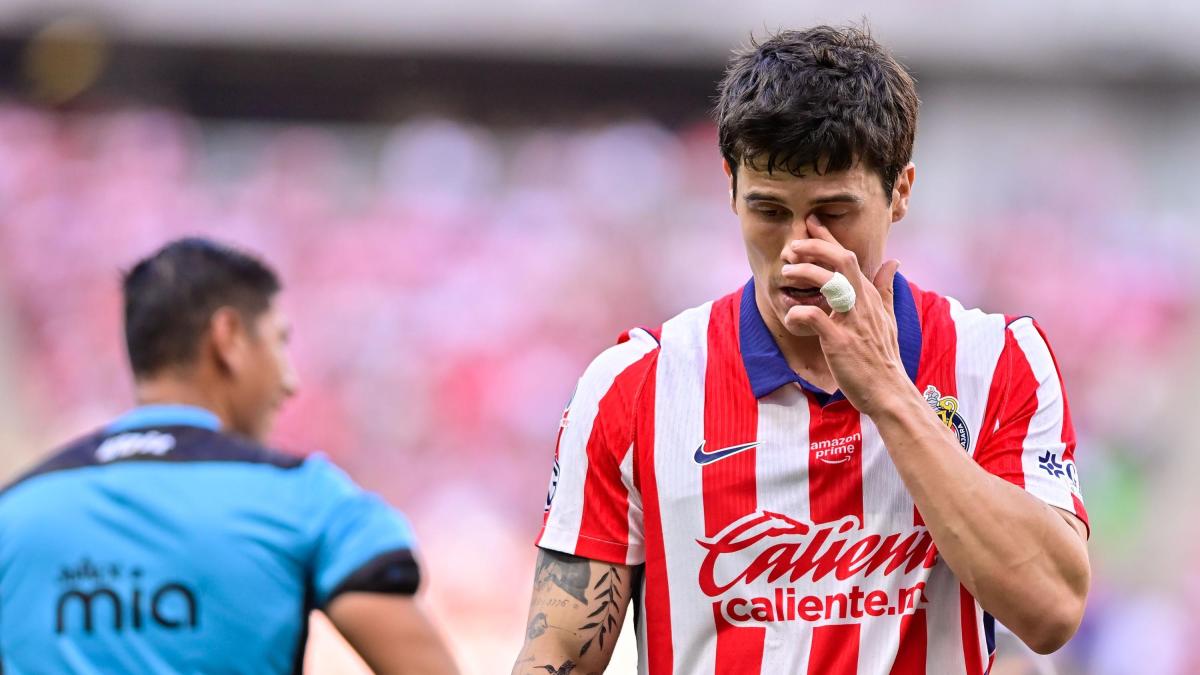 ¿Qué le pasó a Diego Campillo? Gabriel Milito se preocupa el central de Chivas