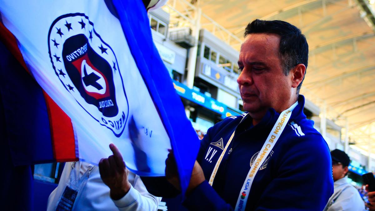 Cruz Azul despide a su técnico: la cronología de la ‘traición’ celeste