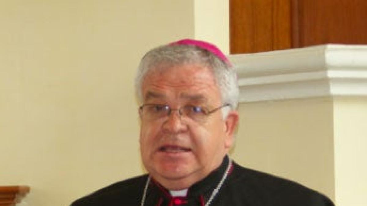 Obispo de Aguascalientes llama ‘invertidos’ a homosexuales