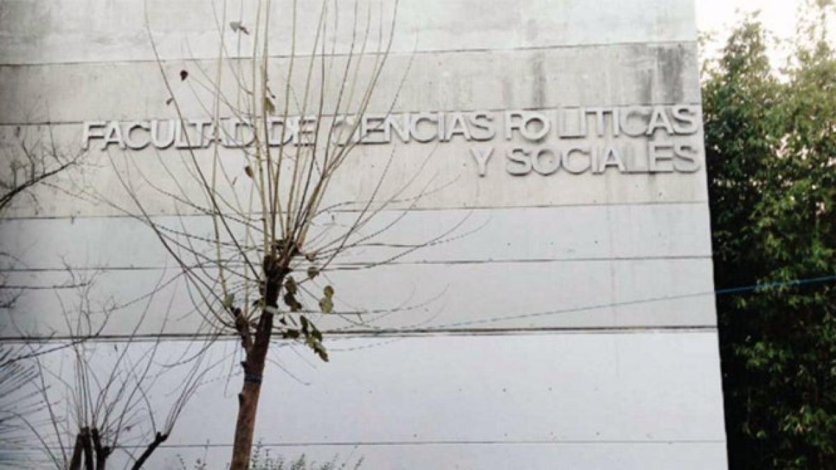 Suspenden clases en Facultad de Ciencias Políticas y Sociales de la UNAM