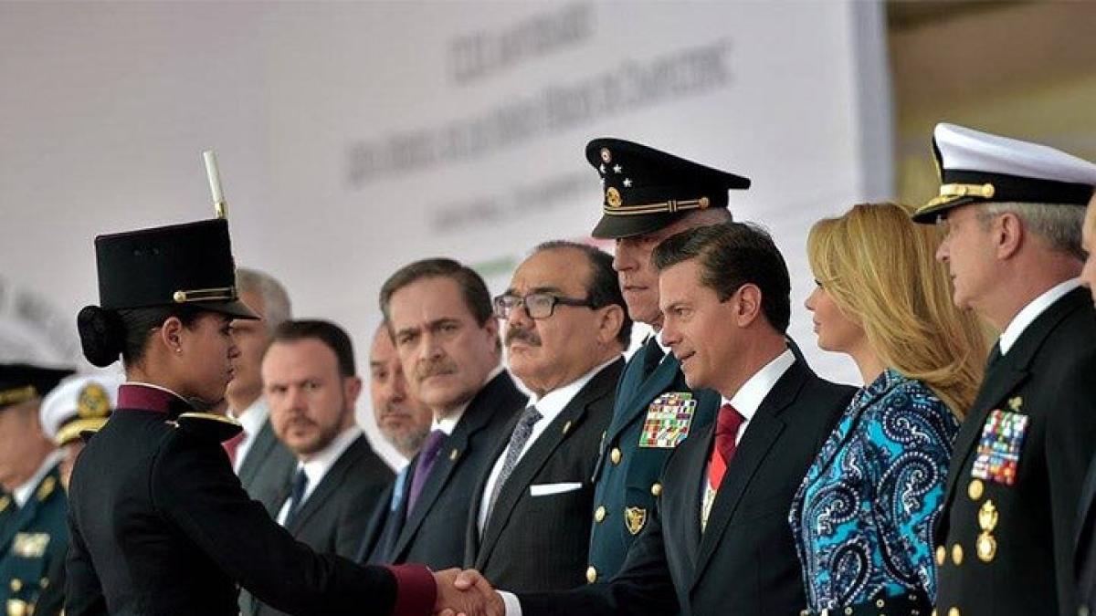 Peña Nieto reconoce labor de Fuerzas Armadas tras sismo
