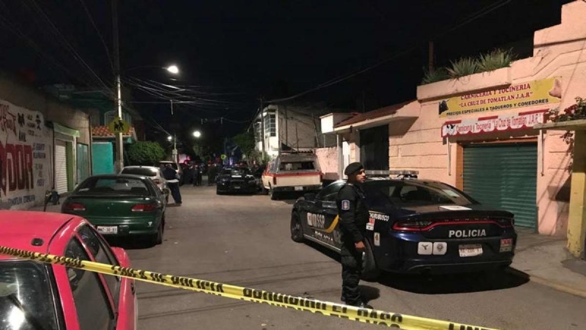 Balacera en Iztapalapa deja dos muertos y un herido