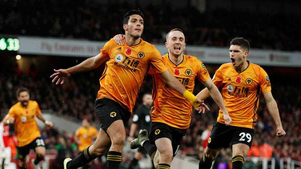 Raúl Jiménez rescata a los Wolves ante el Arsenal