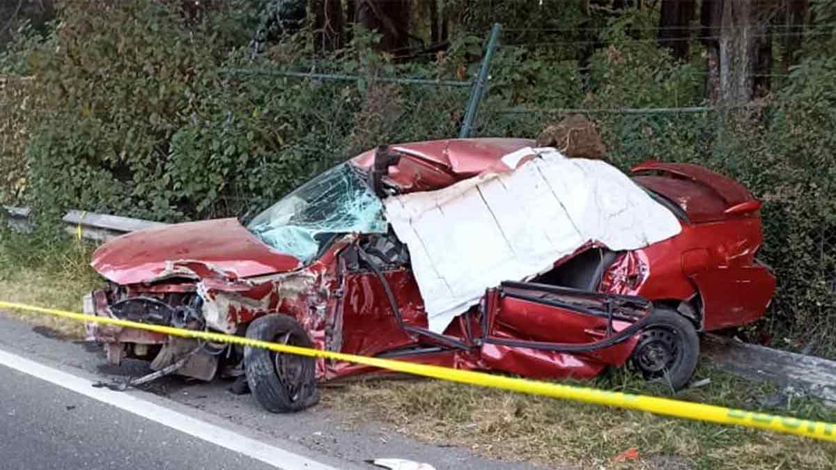 Choque en la México-Toluca deja dos muertos y tres heridos