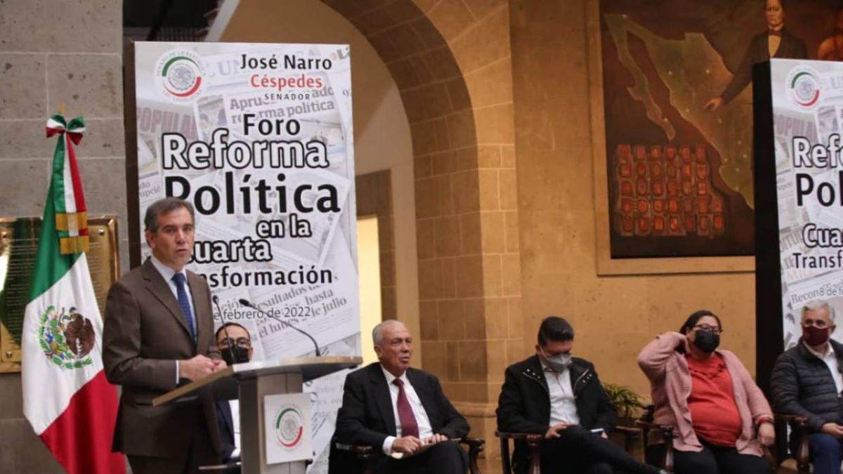 Lorenzo Córdova y senadores de Morena analizan reforma electoral