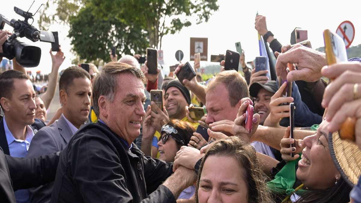 Ventaja de Lula sobre Bolsonaro se reduce ligeramente de cara a las ...