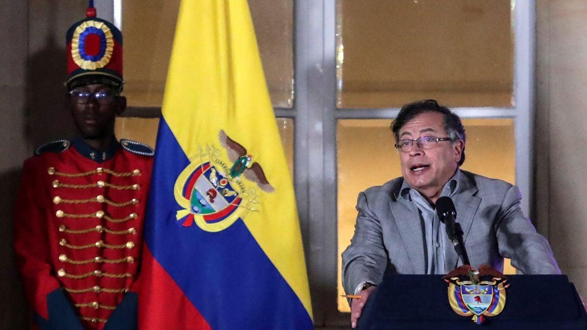 Fiscalía de Colombia investigará al hijo de Gustavo Petro por lavado de ...