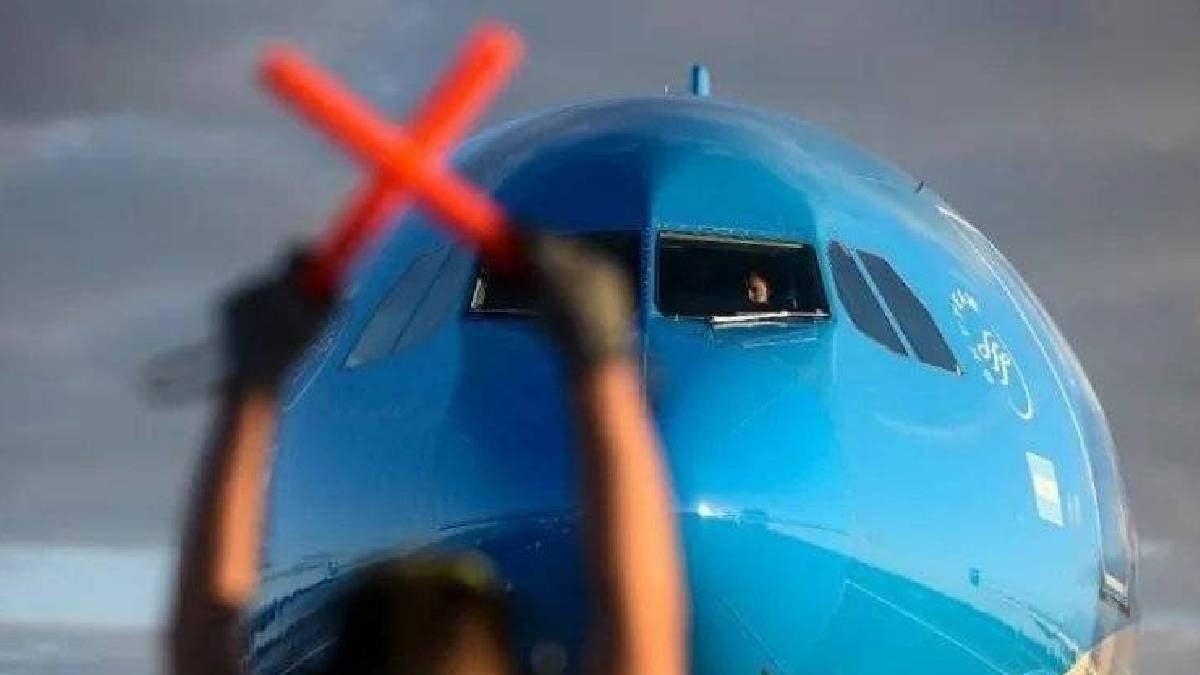 <![CDATA[Controladores aéreos en México: la huelga que nunca ha estallado]]>